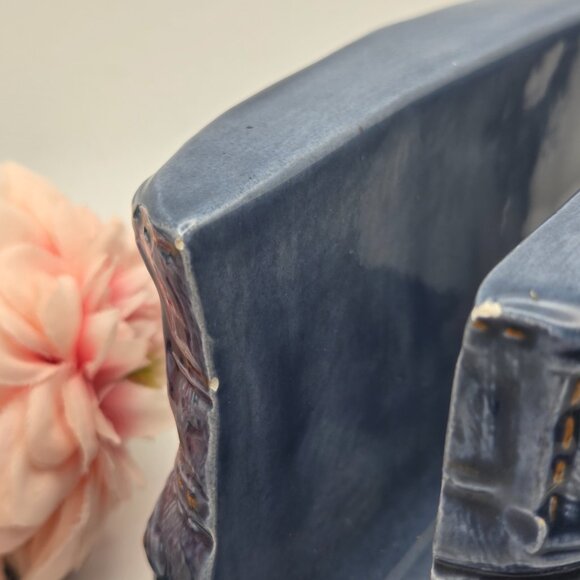 Vintage Ceramic Hand Painted Ceramic Blue Jeans Mail/Letter Holder - Picture 3 of 10